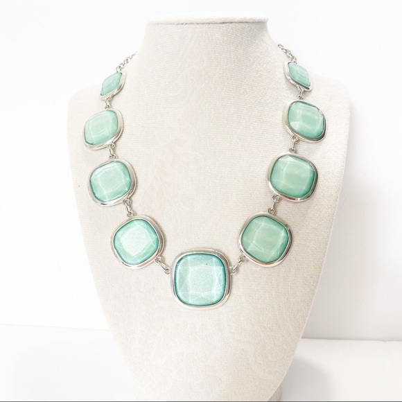 Jewelry - Green Stone  Mint Stone Necklace